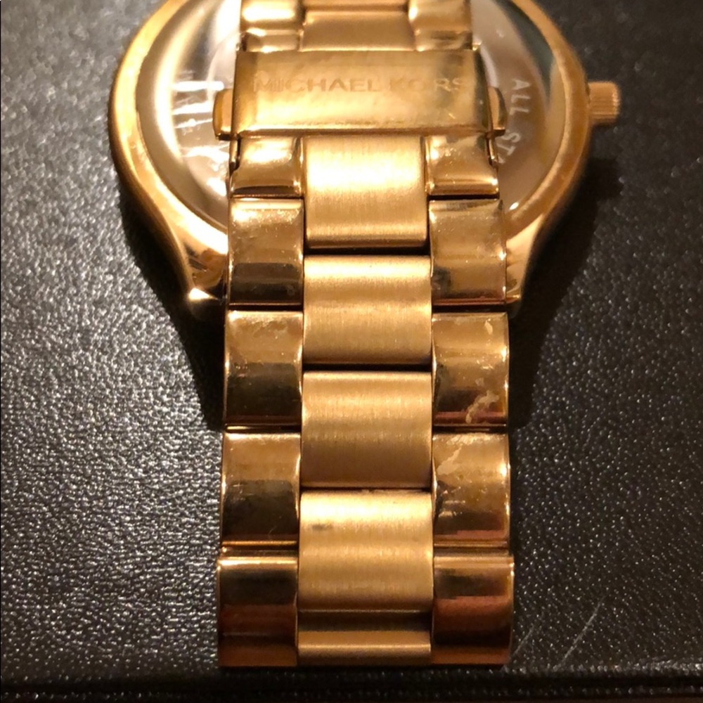 Michael Kors Watch - Picture 4 of 13